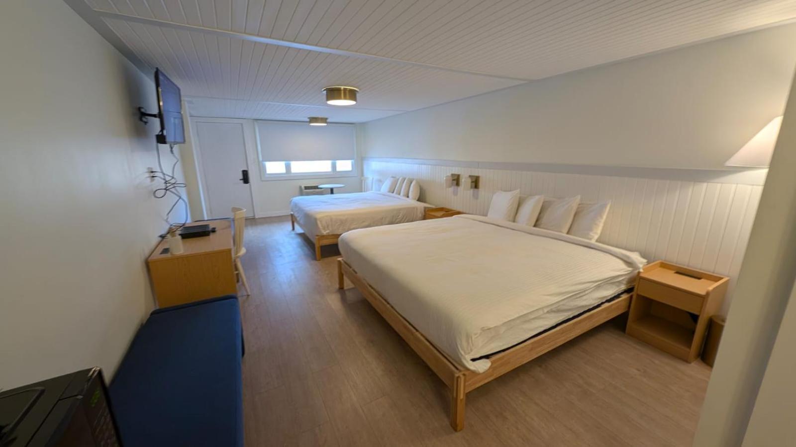 Maple Leaf Placid Motel